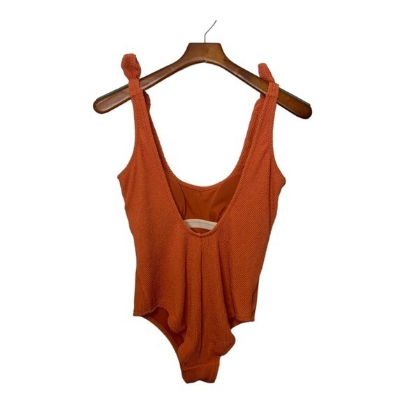Kona Sol One Piece Textured Swimsuit Rust NWT Medium - Picture 4 of 13